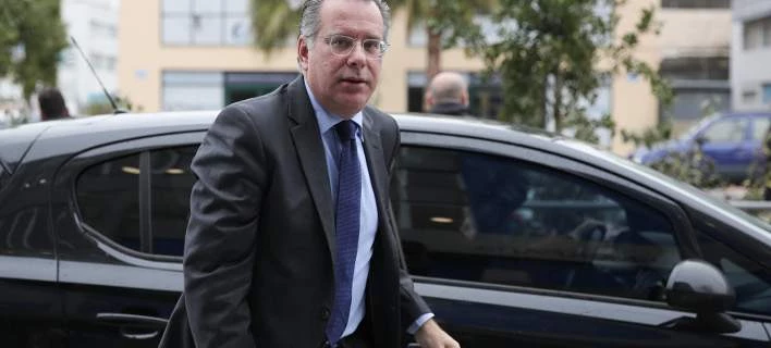 Κουμουτσάκος κατά Κοτζιά: Ψεύδεσαι , καμία προηγούμενη κυβέρνηση δεν δέχθηκε το «Μακεδονία-Σκόπια»